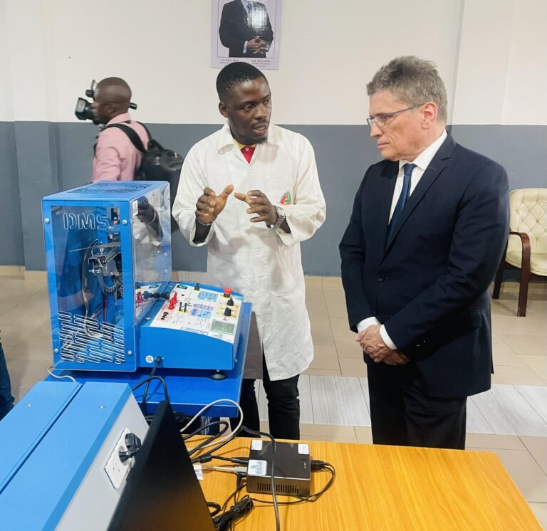 LST : Licence en Sciences et Techniques